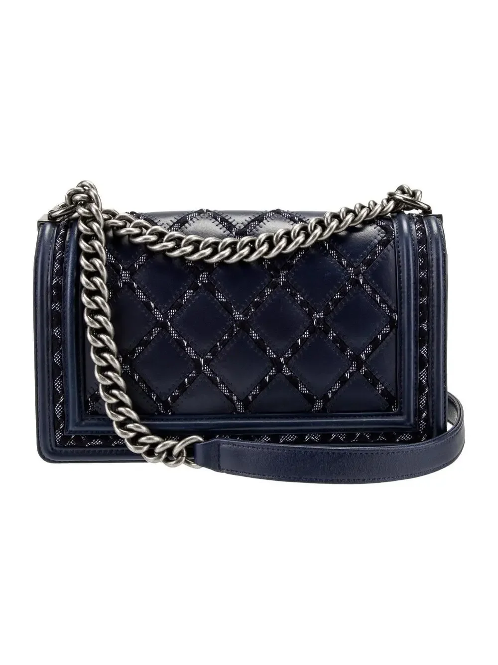 CHANEL elevate your